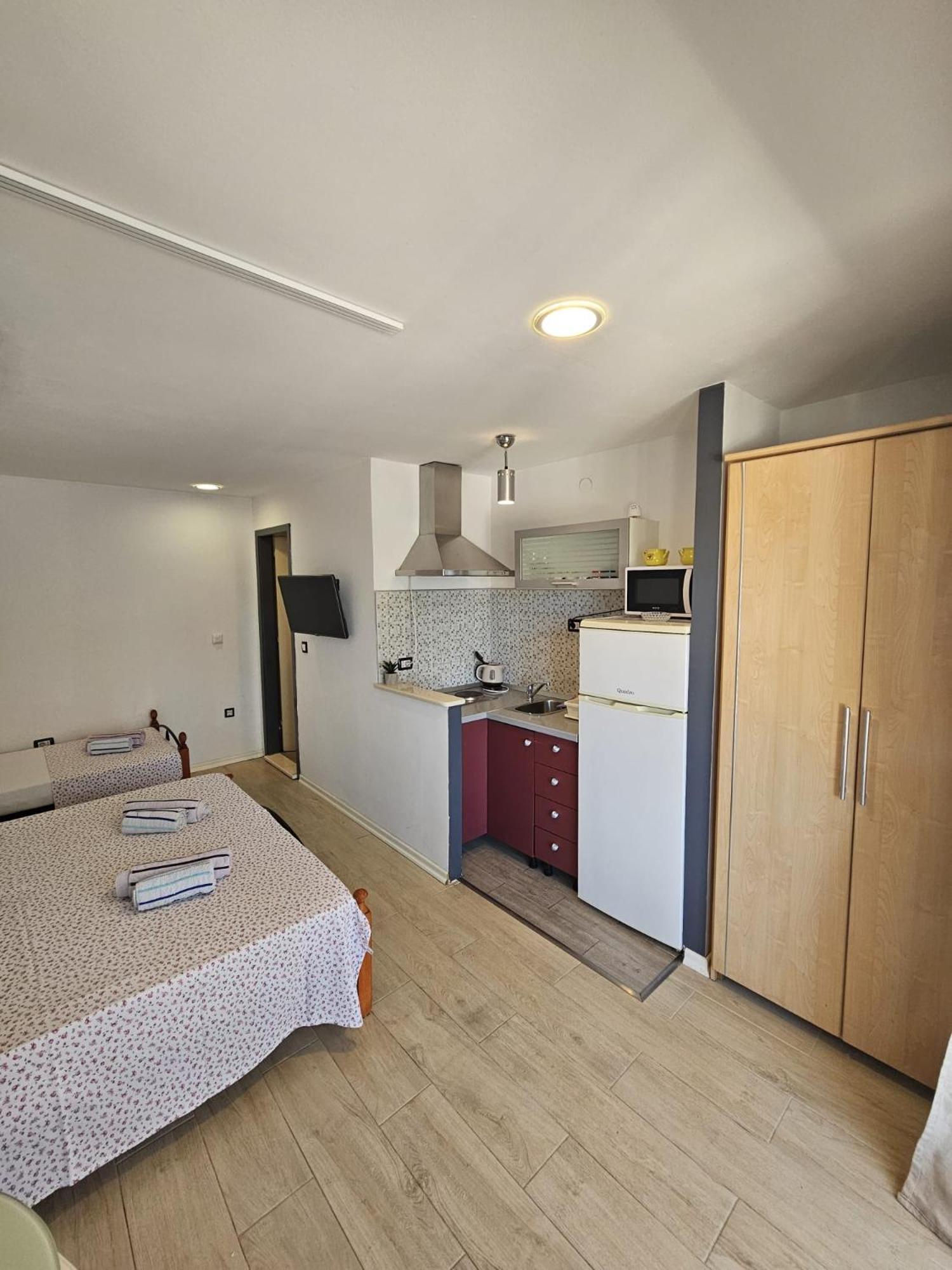 Gabi Apartment *